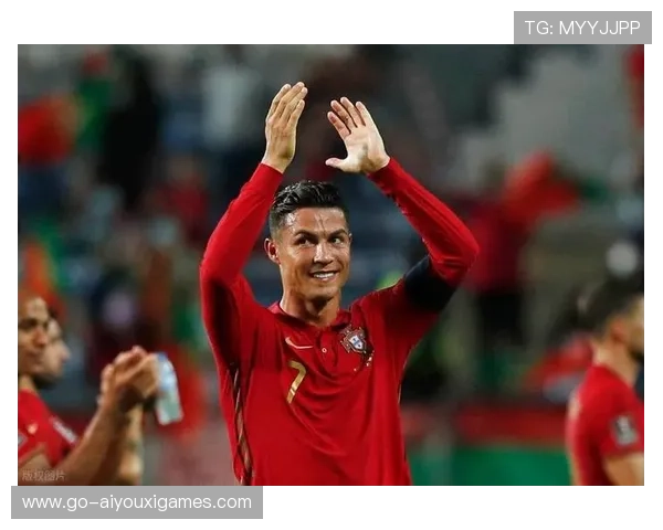 C罗赛前与老队友互相加油画面感人